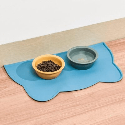Tapis en silicone pour chat KittyPlacemat bleu - antidérapant sous gamelles