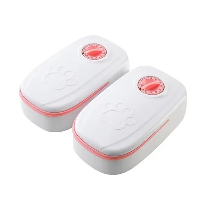 Distributeur automatique chat rose avec couvercles hermétiques fermés - 2 compartiments programmables