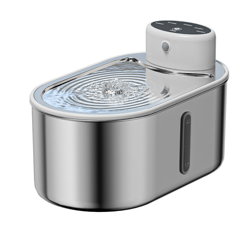Fontaine à eau sans fil 3 L pour chat en acier inoxydable avec capteur et fenêtre de niveau d'eau sur fond blanc.